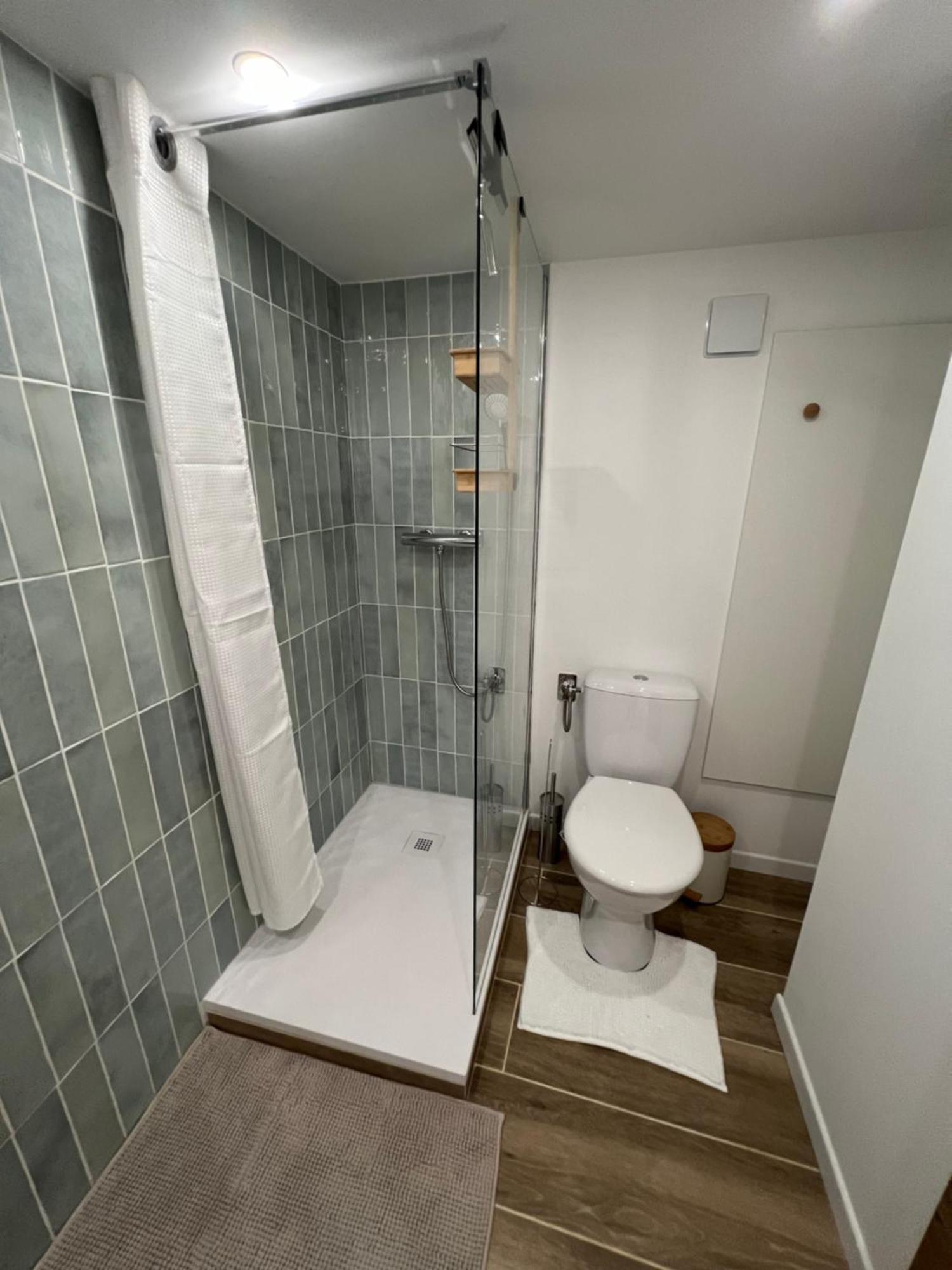 Appartement T2 Avec Jardin พูเชต์-ซูราร์ช็องส์ ภายนอก รูปภาพ